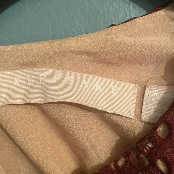 Keepsake sleeveless dress - maroon - overlay - midi dress - size L - Picture 5 of 9